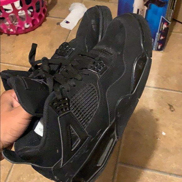 black cat 4s size 9.5
